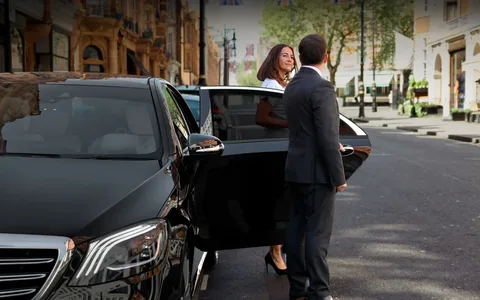 Corporate Limousine Services in Dubai: Tailored for Professionals