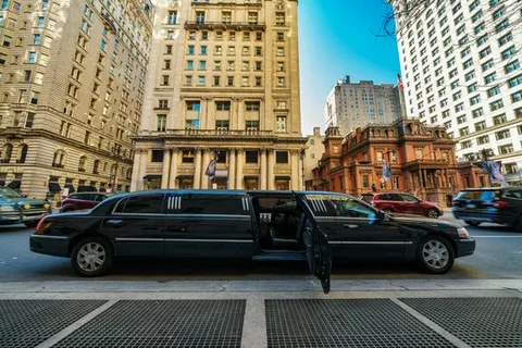 Why Limousine Services Are Essential for UAE’s Luxury Events