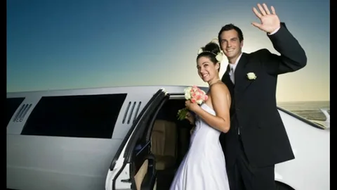 Planning Your UAE Wedding: The Role of Limousine Services