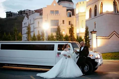 How to Choose a Limousine for Your UAE Wedding or VIP Event